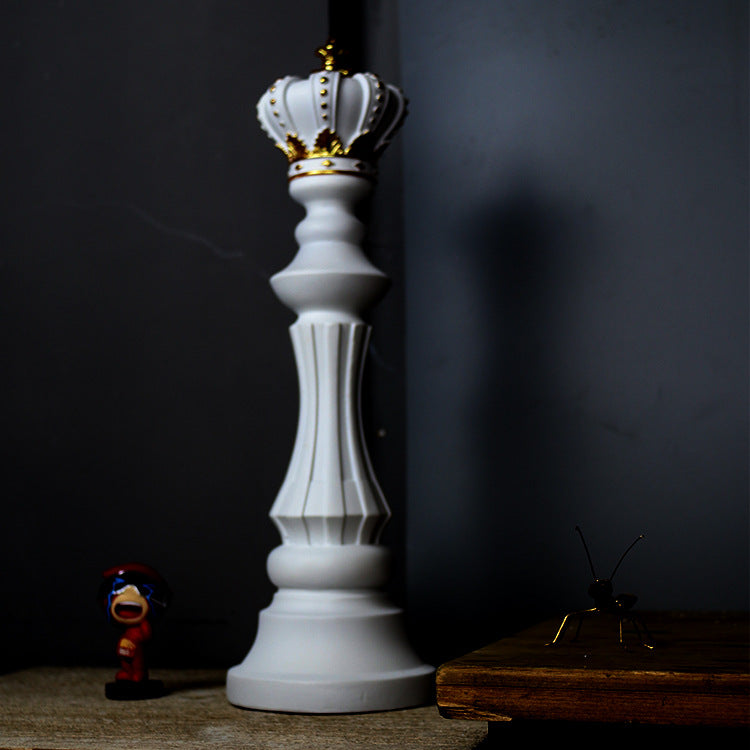 Chess Kingdom Queen Showpiece [ White ]