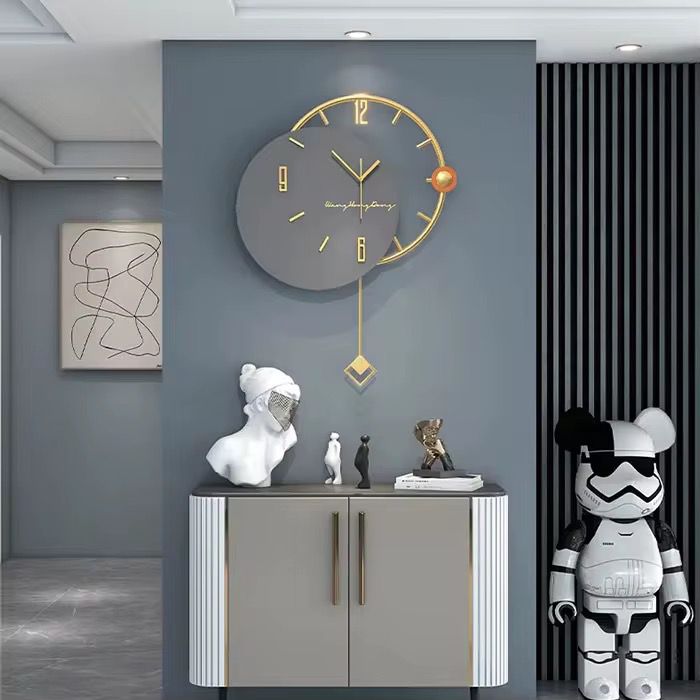 Fancy Metal Wall Clock For Home Decor